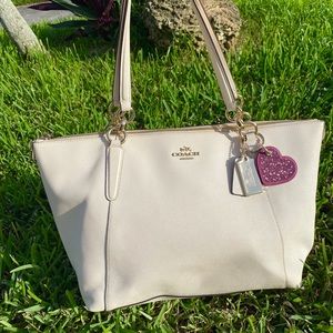 coach leather tote purse